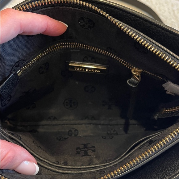 Tory Burch Black Pebbled Leather Crossbody - Picture 7 of 9
